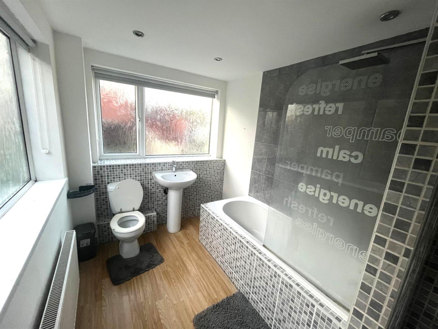 Idris Terrace, Plasmarl, Swansea, SA6 8LT